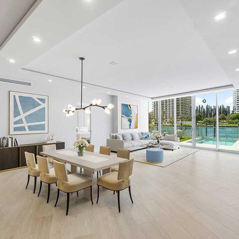 003 Ocean Blvd Condo Lounge Area