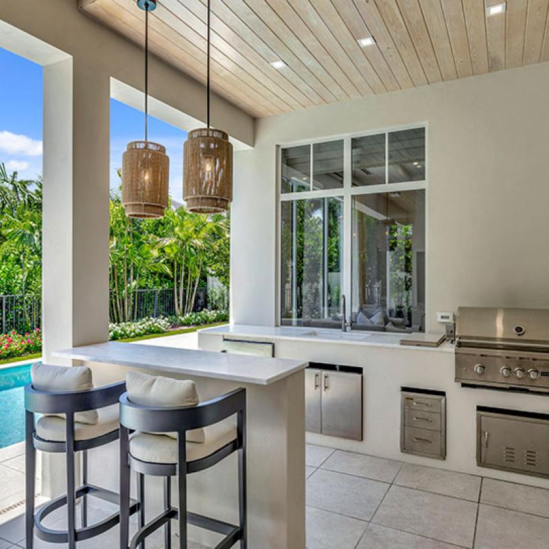 008 Sabal Palm Pool Barbecue